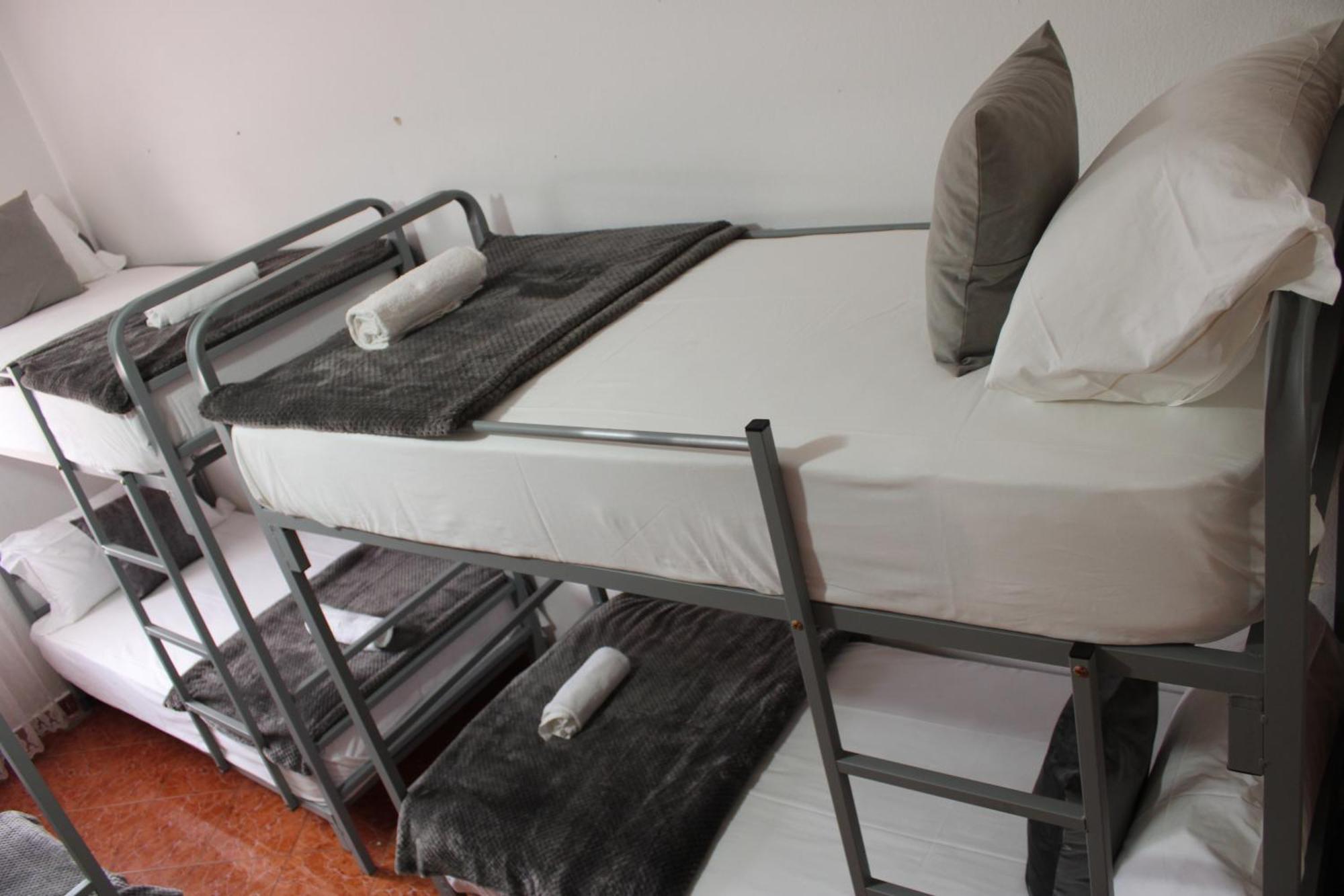 Crew Hostel 티라나 외부 사진