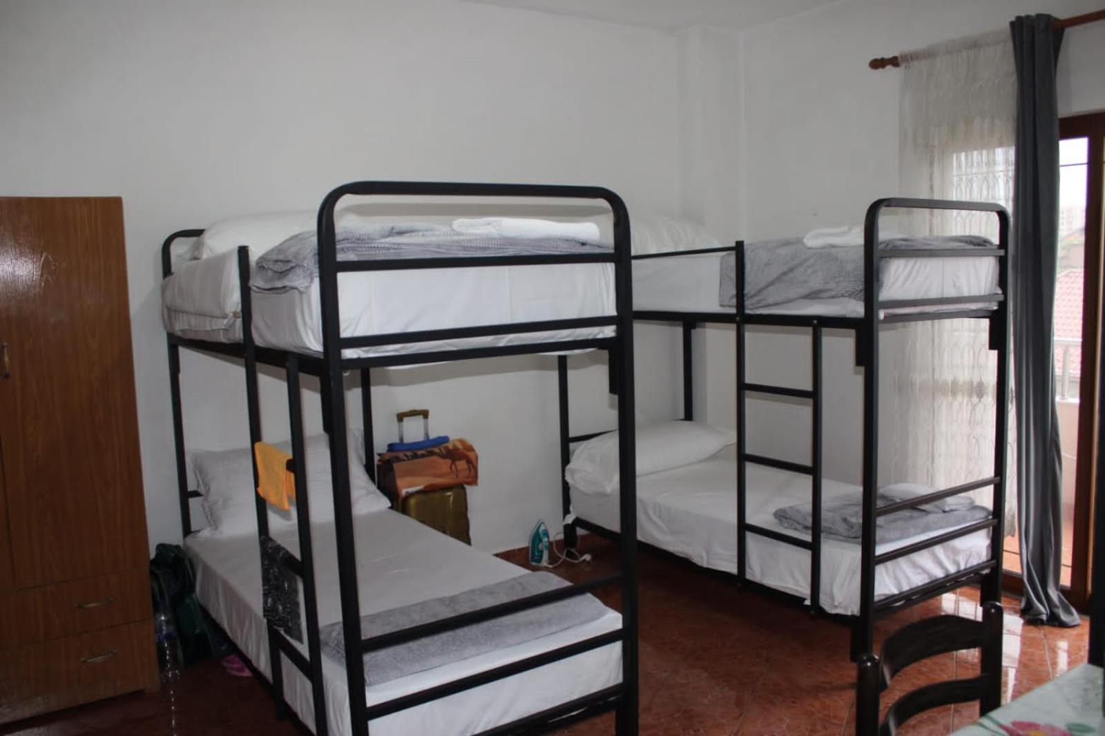 Crew Hostel 티라나 외부 사진